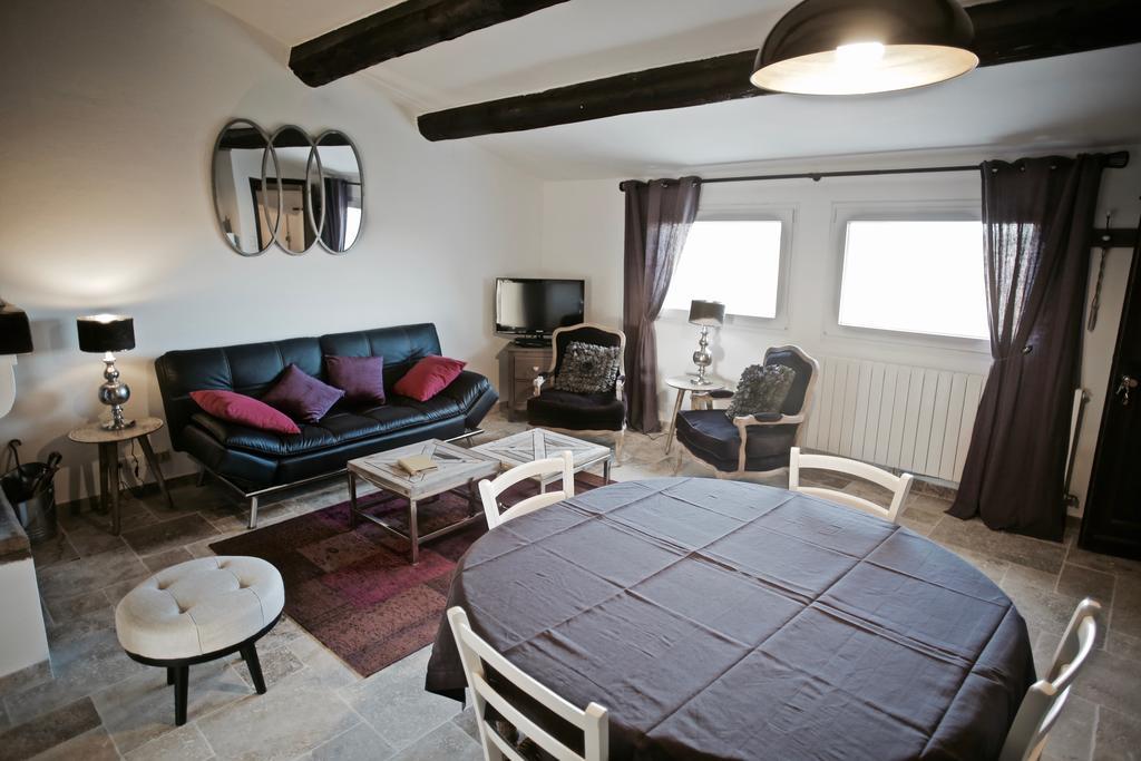 Gites Equestres Lou Caloun - Les Saintes Maries De La Mer Kamer foto