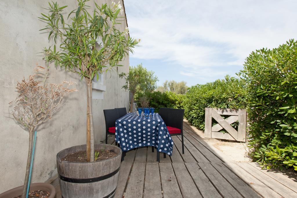 Gites Equestres Lou Caloun - Les Saintes Maries De La Mer Kamer foto